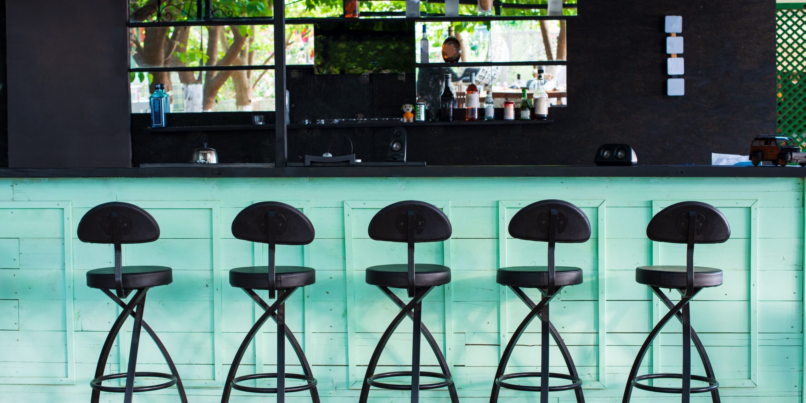 Mixing It Up: How Bar Design Trends Can Inspire Your Home Renovation